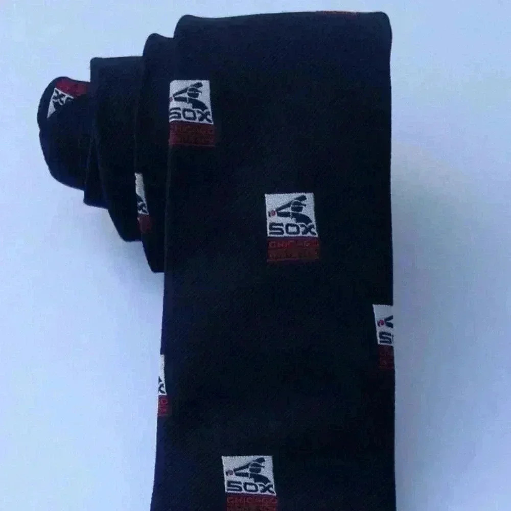CERVANTES - WHITE SOX - Tie - 57" x 3" - NWT